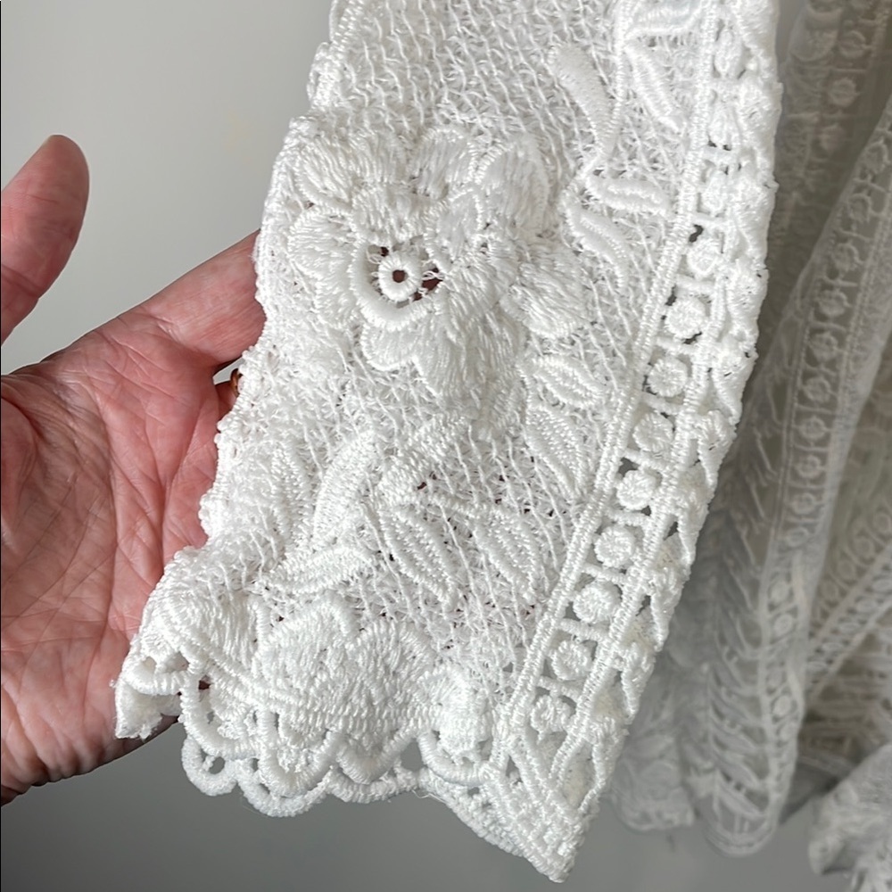 Gianni Bini White Lace Romper XS Boho Festival Bridal Shower Graduation Vacation - Picture 8 of 16